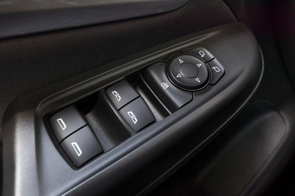 used 2022 Chevrolet Bolt EUV car, priced at $18,400