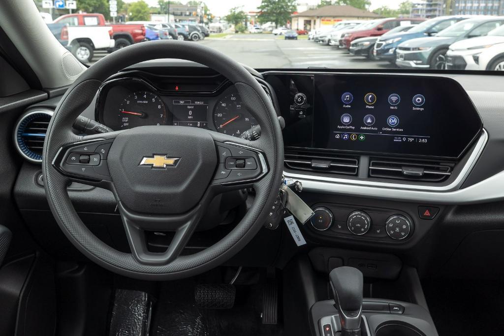 new 2025 Chevrolet Trax car, priced at $20,452