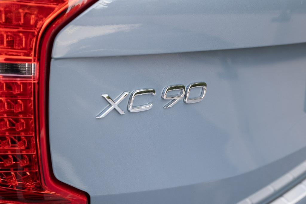 used 2023 Volvo XC90 Recharge Plug-In Hybrid car, priced at $50,000