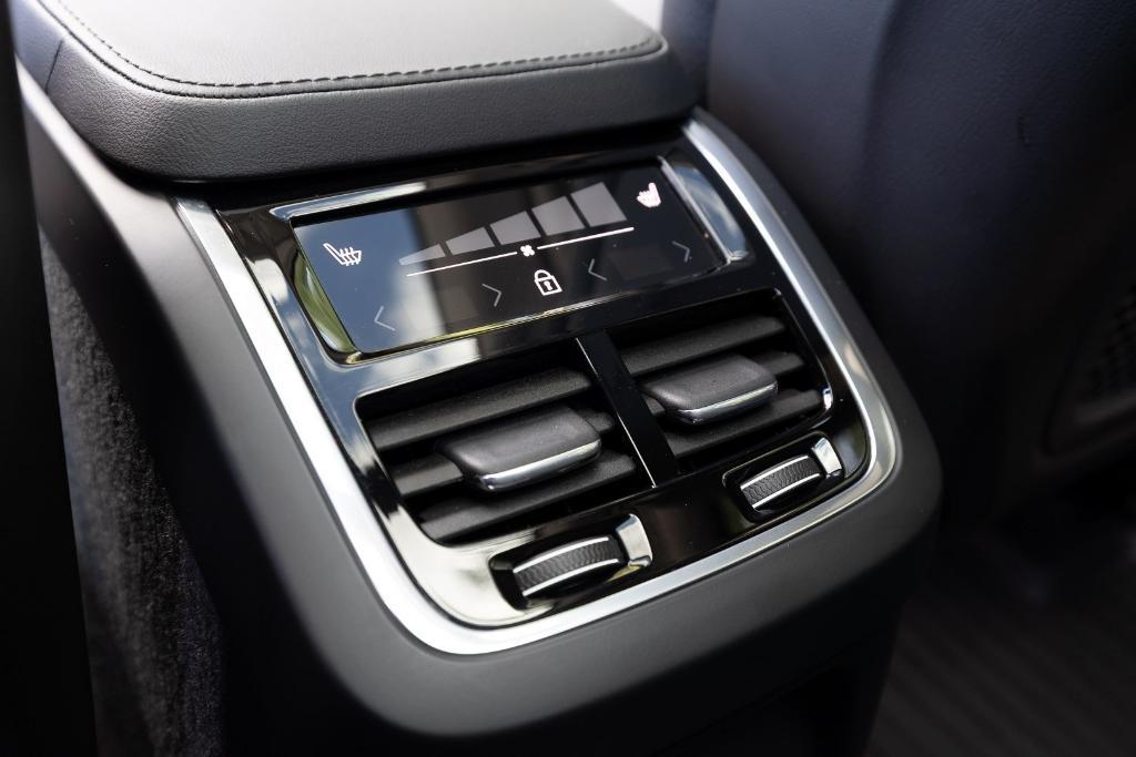 used 2023 Volvo XC90 Recharge Plug-In Hybrid car, priced at $48,000