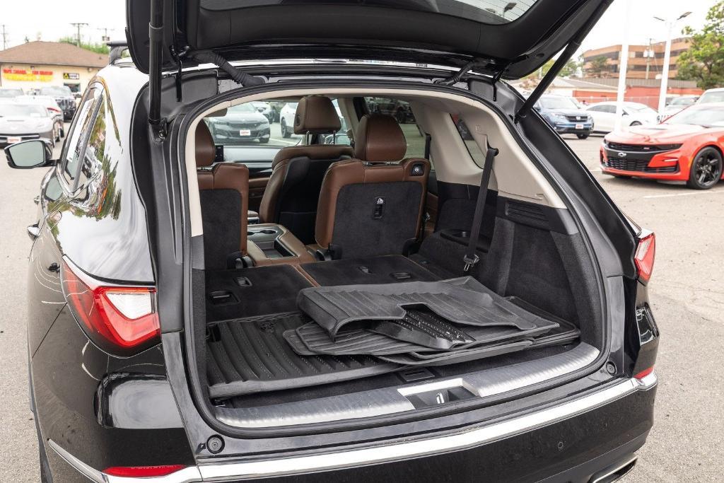 used 2022 Acura MDX car, priced at $37,400