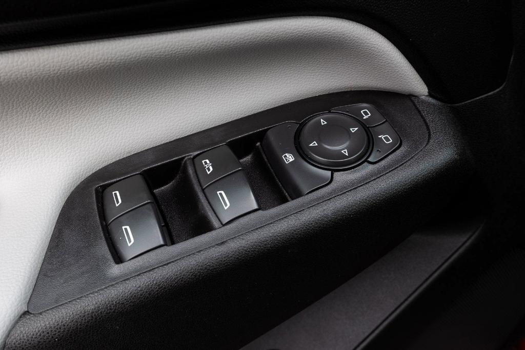 used 2018 Chevrolet Equinox car, priced at $15,500