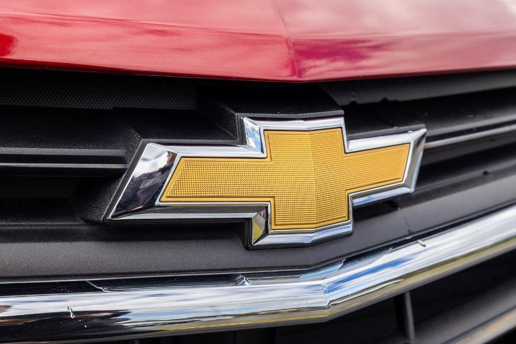 used 2018 Chevrolet Equinox car, priced at $15,500