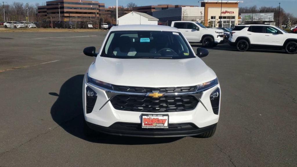 new 2025 Chevrolet Trax car, priced at $20,840