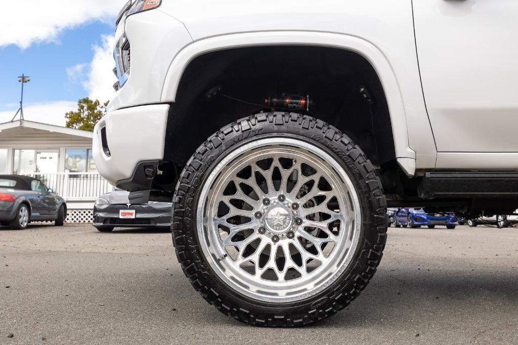 used 2024 Chevrolet Silverado 2500 car, priced at $68,000