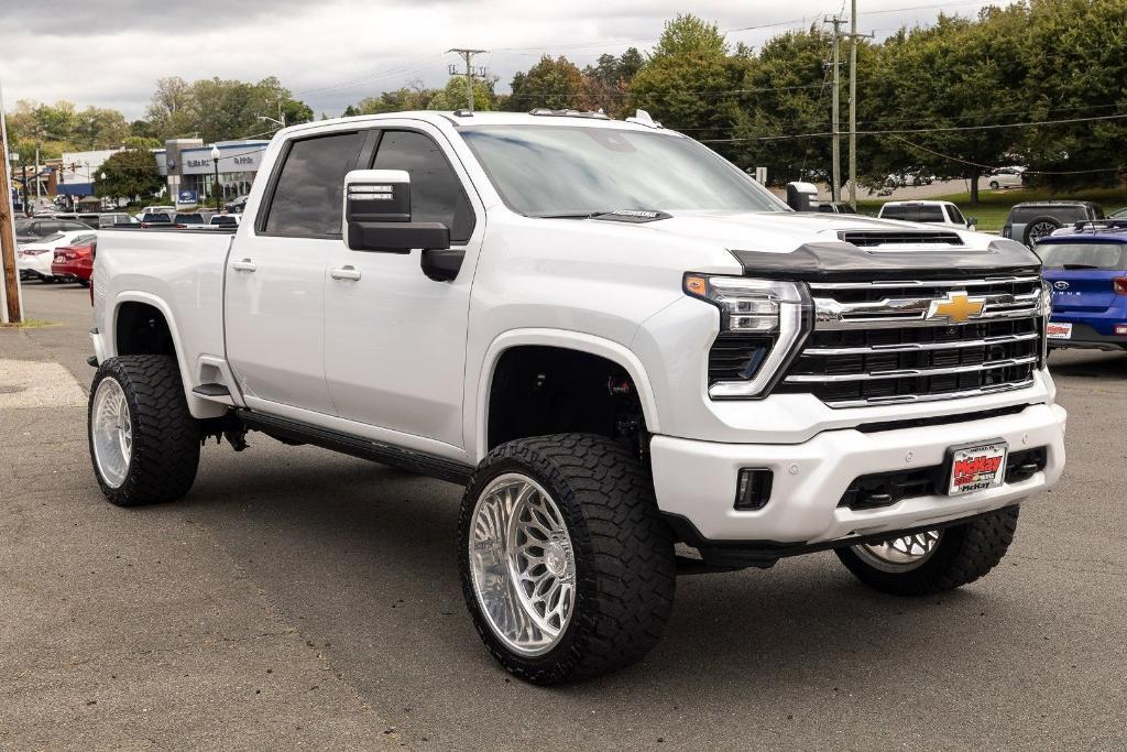 used 2024 Chevrolet Silverado 2500 car, priced at $68,000