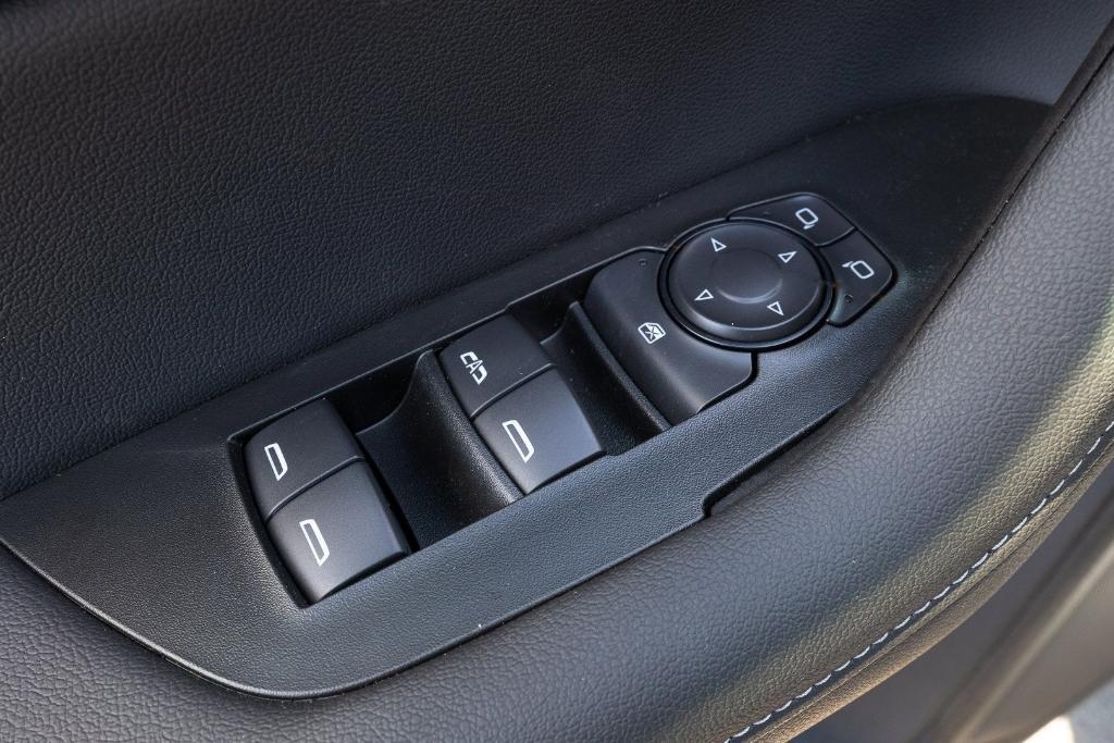 new 2025 Chevrolet Blazer car, priced at $39,380