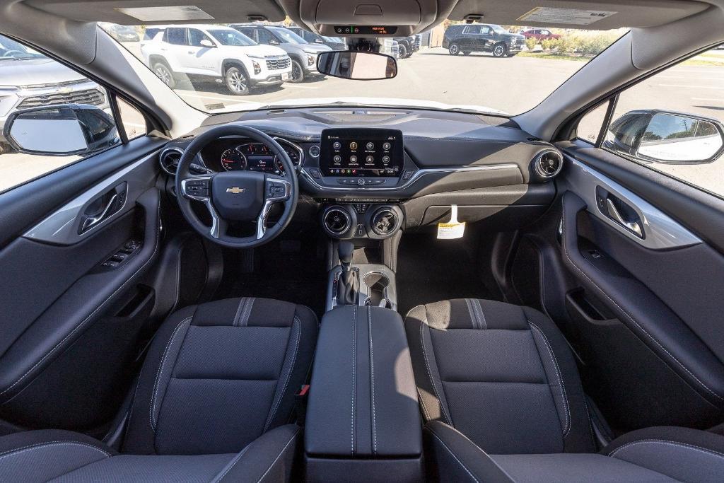 new 2025 Chevrolet Blazer car, priced at $39,380