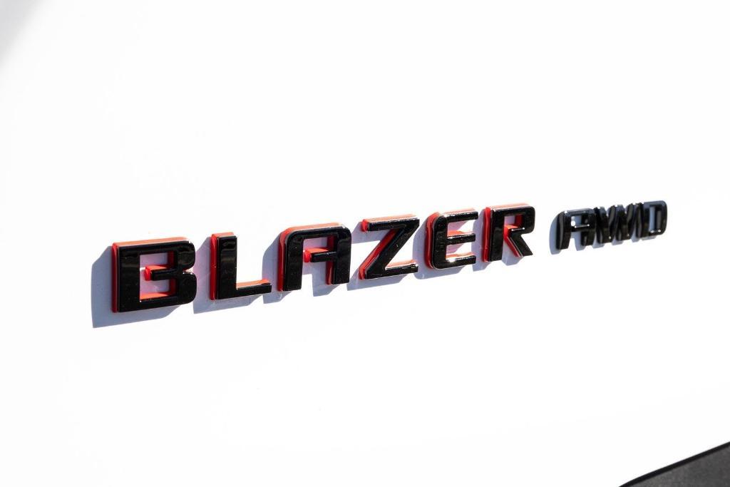 new 2025 Chevrolet Blazer car, priced at $39,380