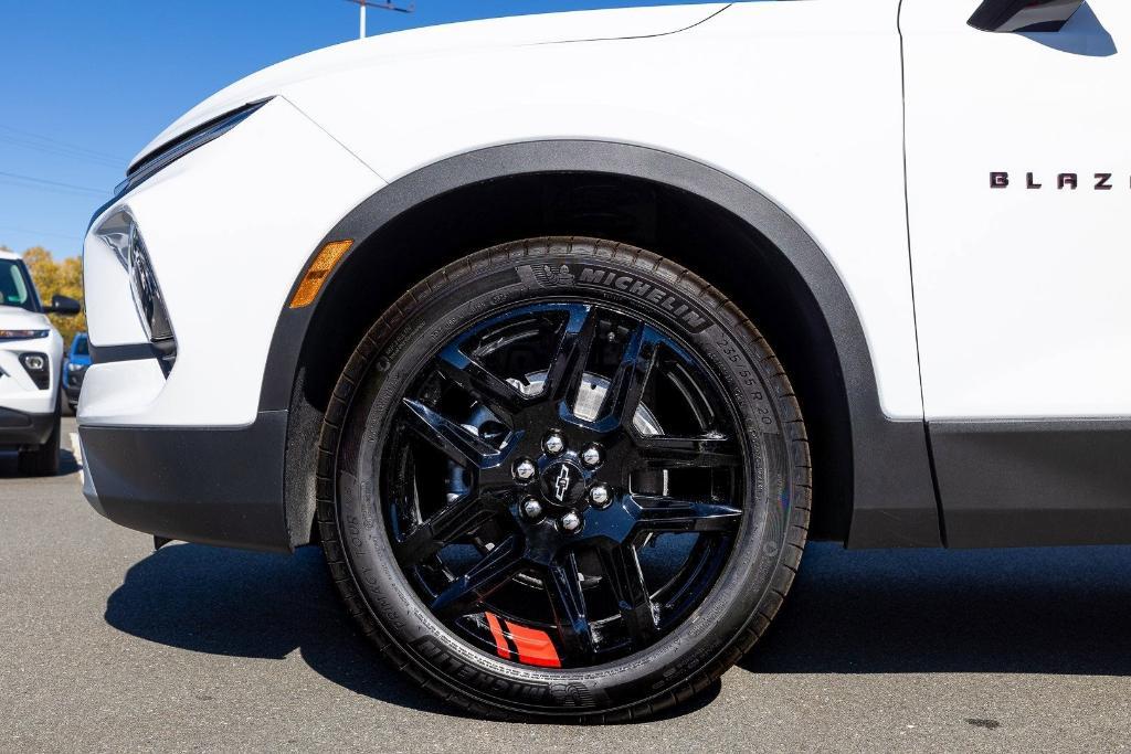 new 2025 Chevrolet Blazer car, priced at $39,380