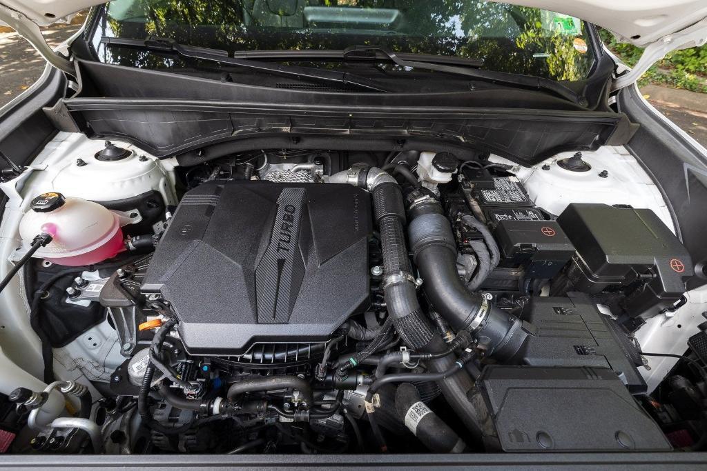 used 2022 Kia Sorento car, priced at $28,000