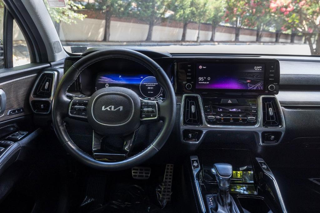 used 2022 Kia Sorento car, priced at $28,000