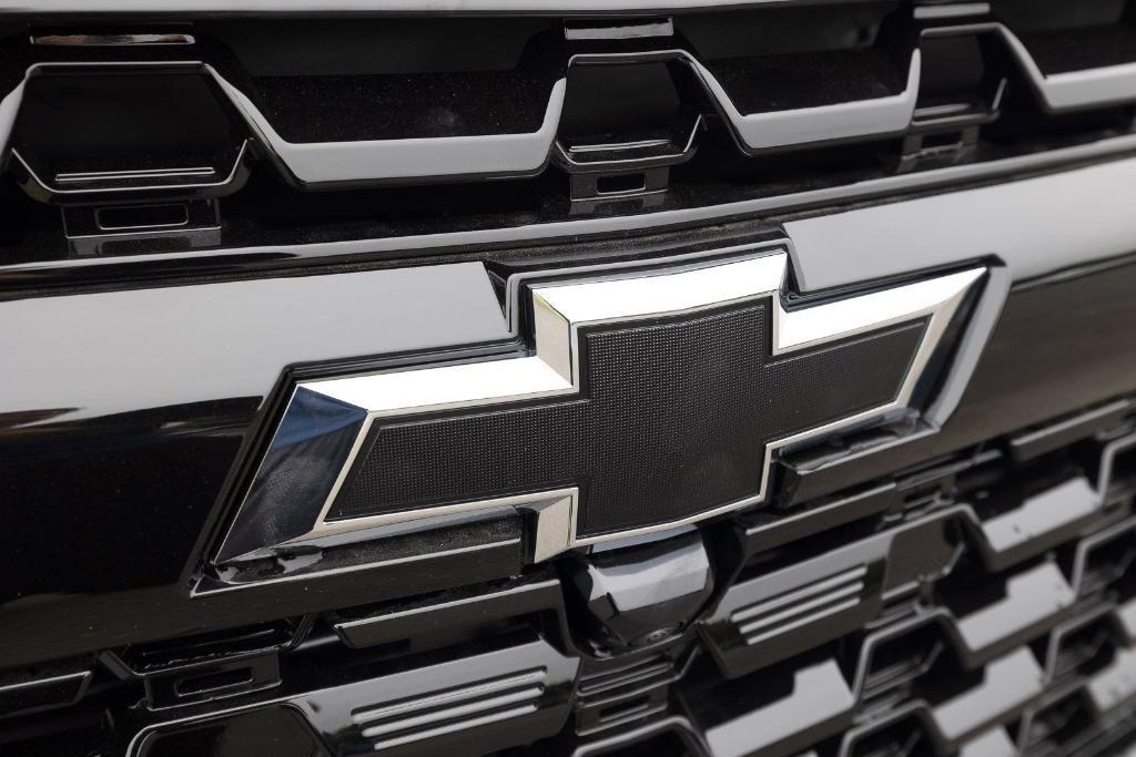 new 2025 Chevrolet Suburban car, priced at $68,951