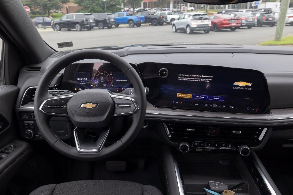 new 2025 Chevrolet Suburban car, priced at $68,951