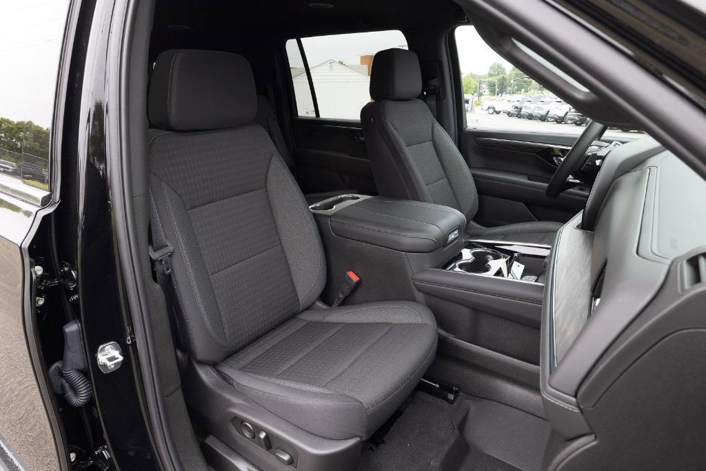 new 2025 Chevrolet Suburban car, priced at $68,951