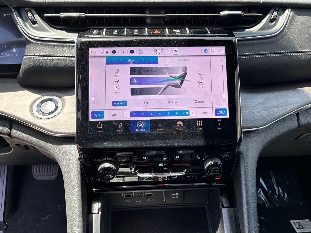 new 2025 Jeep Grand Cherokee car, priced at $59,168