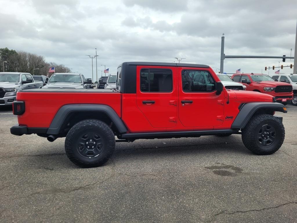 used 2021 Jeep Gladiator car, priced at $28,268