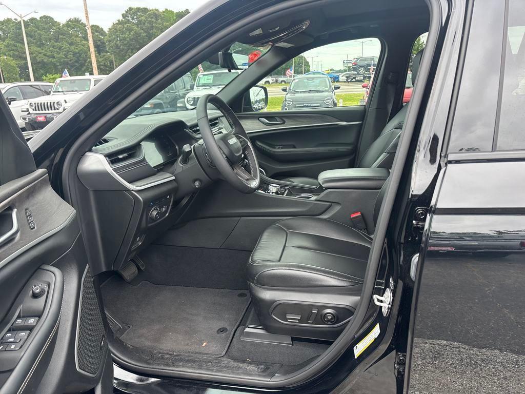 new 2024 Jeep Grand Cherokee 4xe car, priced at $53,353