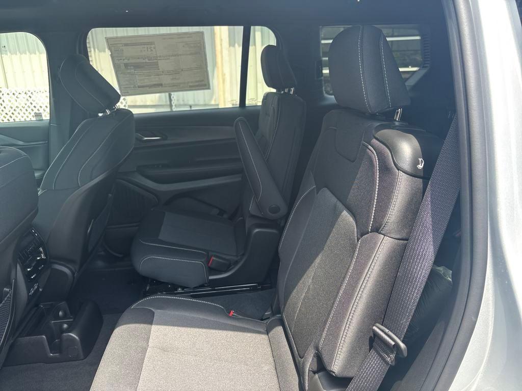 new 2025 Jeep Grand Cherokee L car, priced at $40,455