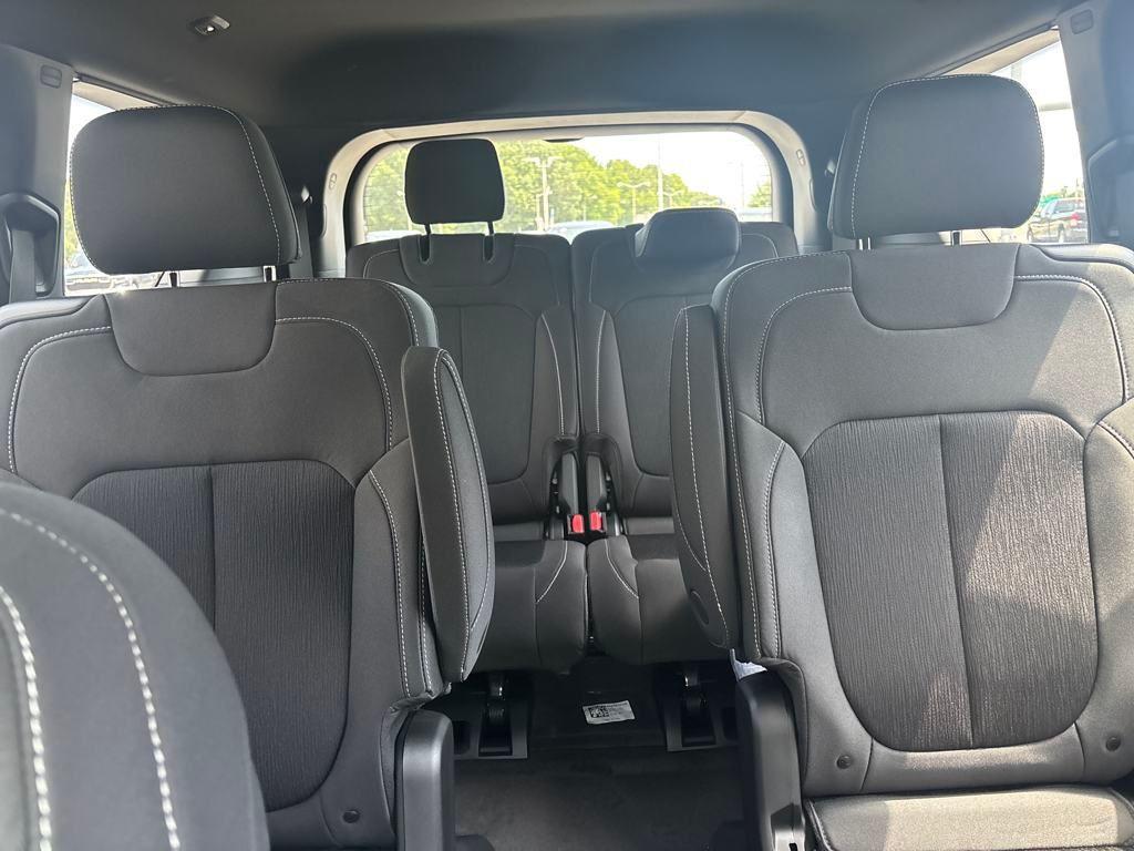 new 2025 Jeep Grand Cherokee L car, priced at $40,455