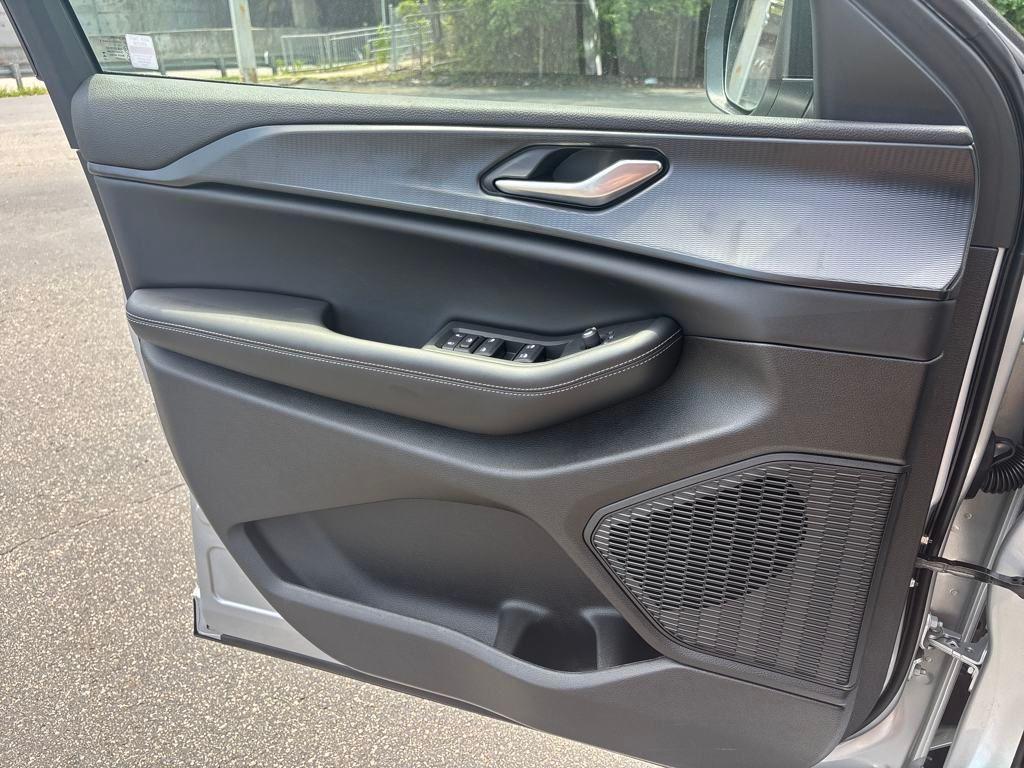 new 2025 Jeep Grand Cherokee L car, priced at $40,455