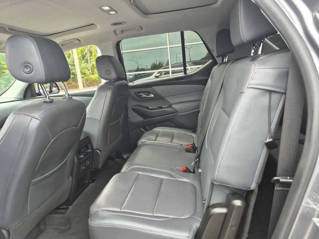 used 2020 Chevrolet Traverse car, priced at $22,390