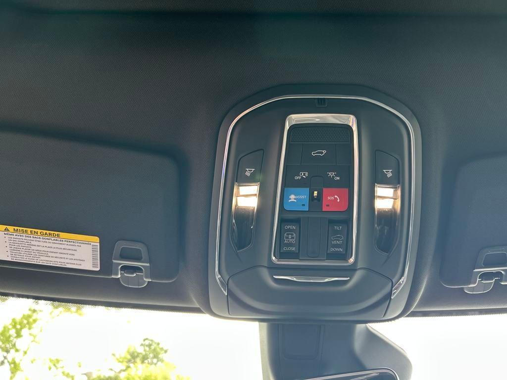 new 2025 Jeep Grand Cherokee car, priced at $43,060