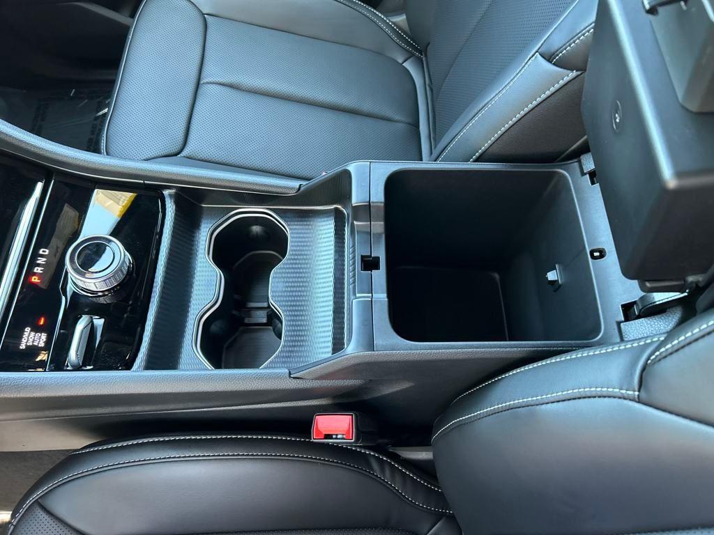 new 2025 Jeep Grand Cherokee car, priced at $48,584