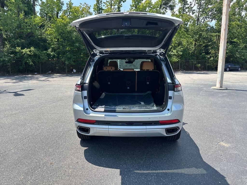 new 2025 Jeep Grand Cherokee car, priced at $64,216