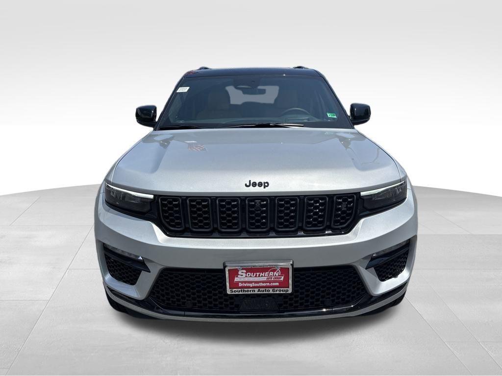 new 2025 Jeep Grand Cherokee car, priced at $63,090