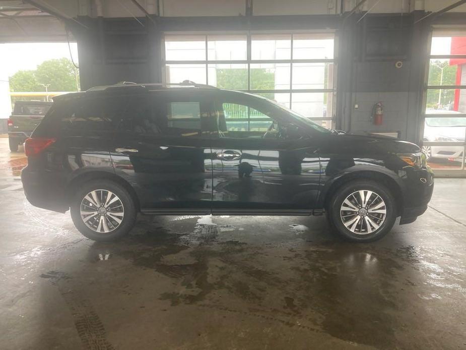 used 2020 Nissan Pathfinder car, priced at $23,416