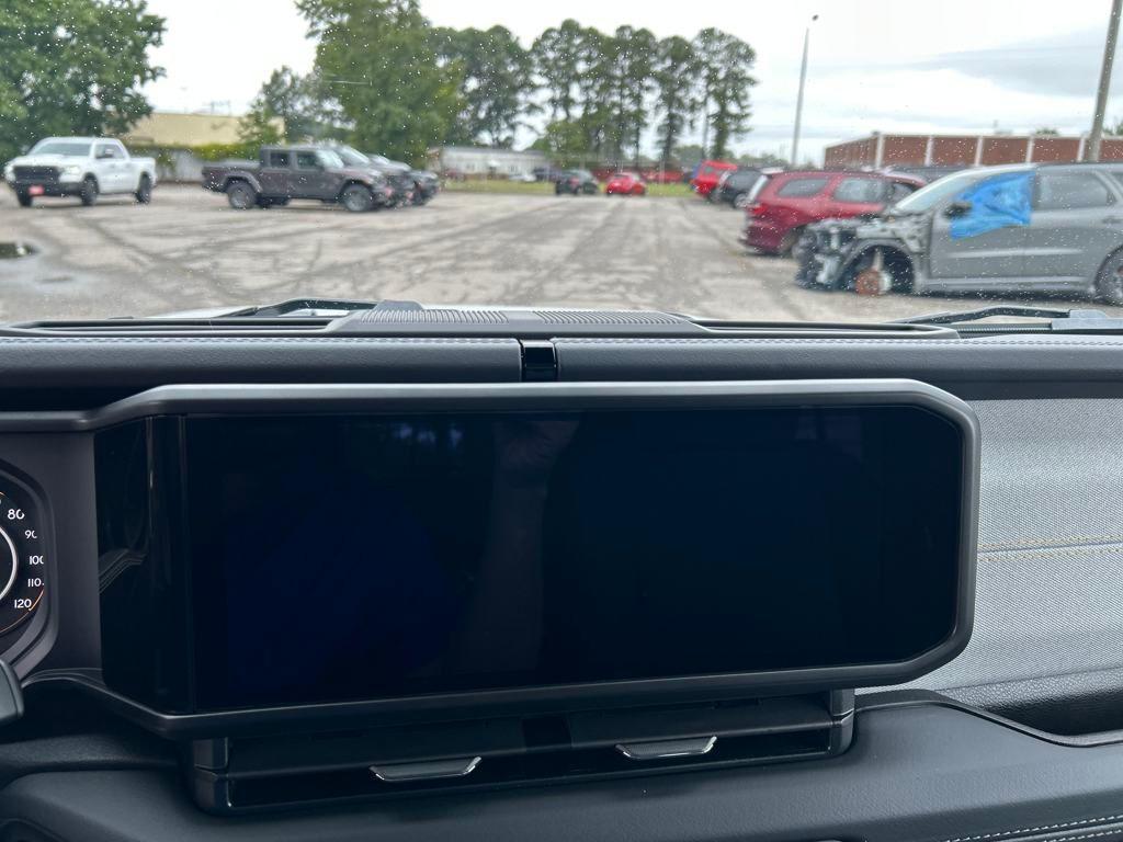 new 2025 Jeep Wrangler car, priced at $52,061