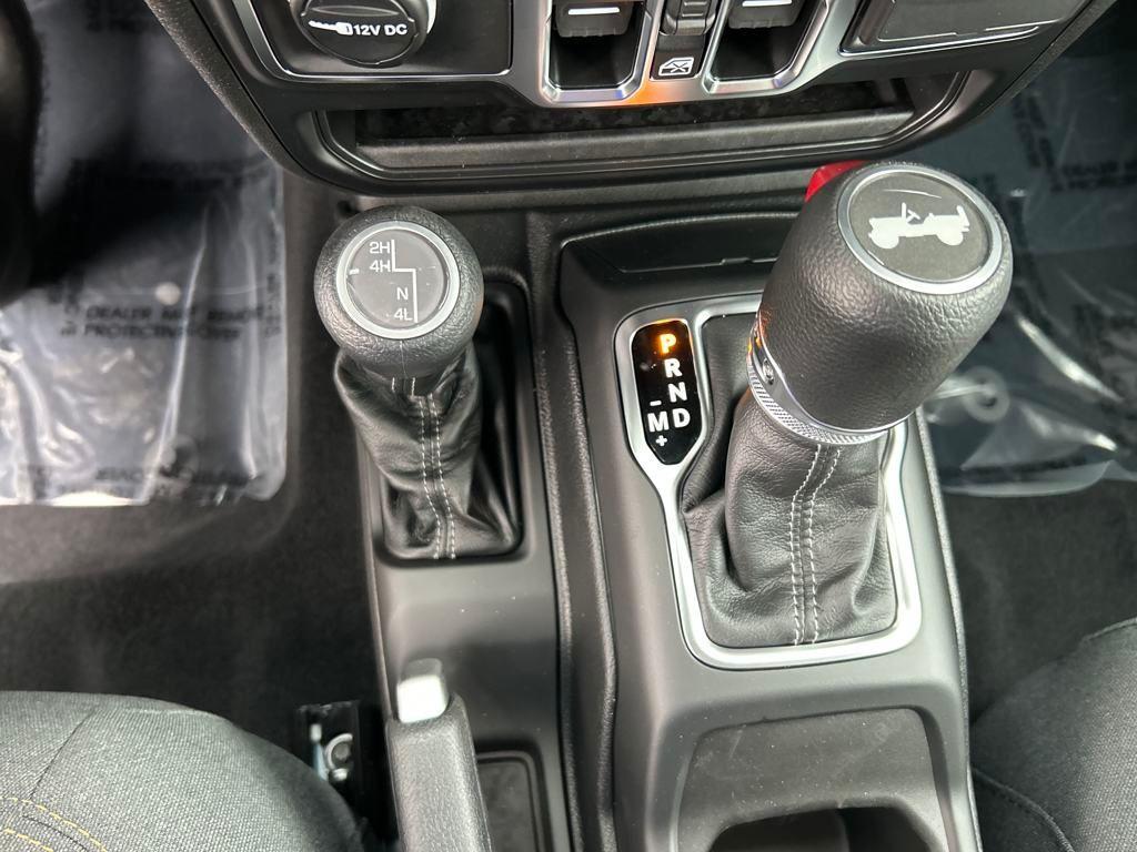 new 2025 Jeep Wrangler car, priced at $52,061