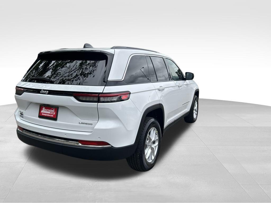 new 2025 Jeep Grand Cherokee car, priced at $35,820