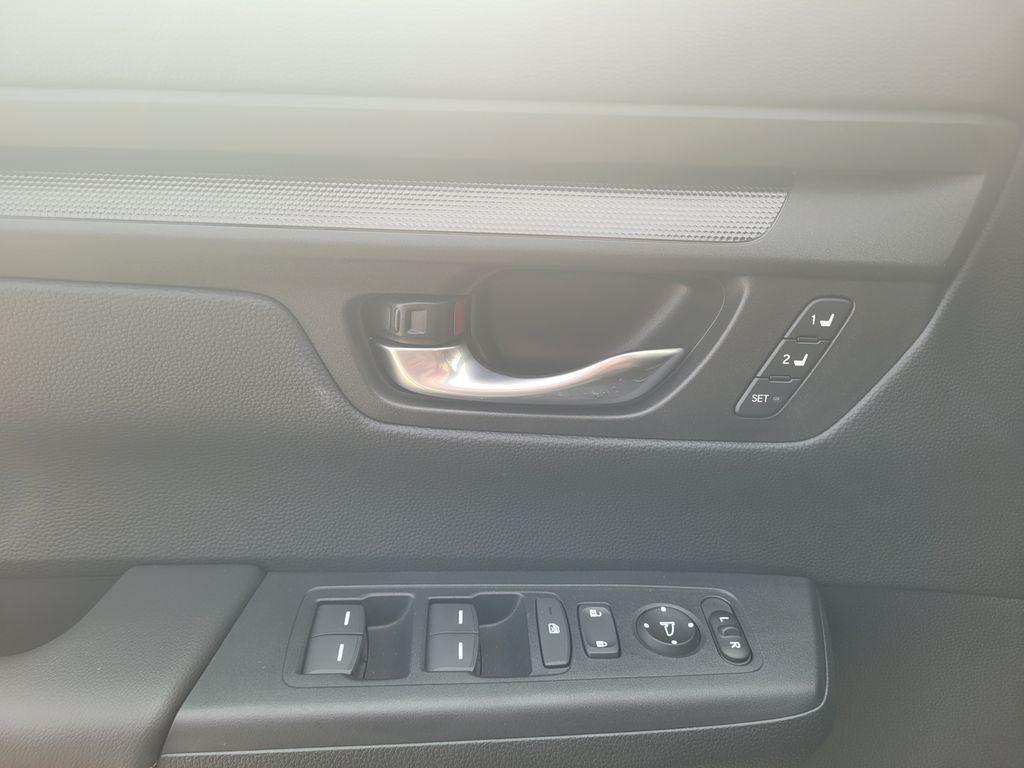 used 2025 Honda CR-V Hybrid car, priced at $37,168