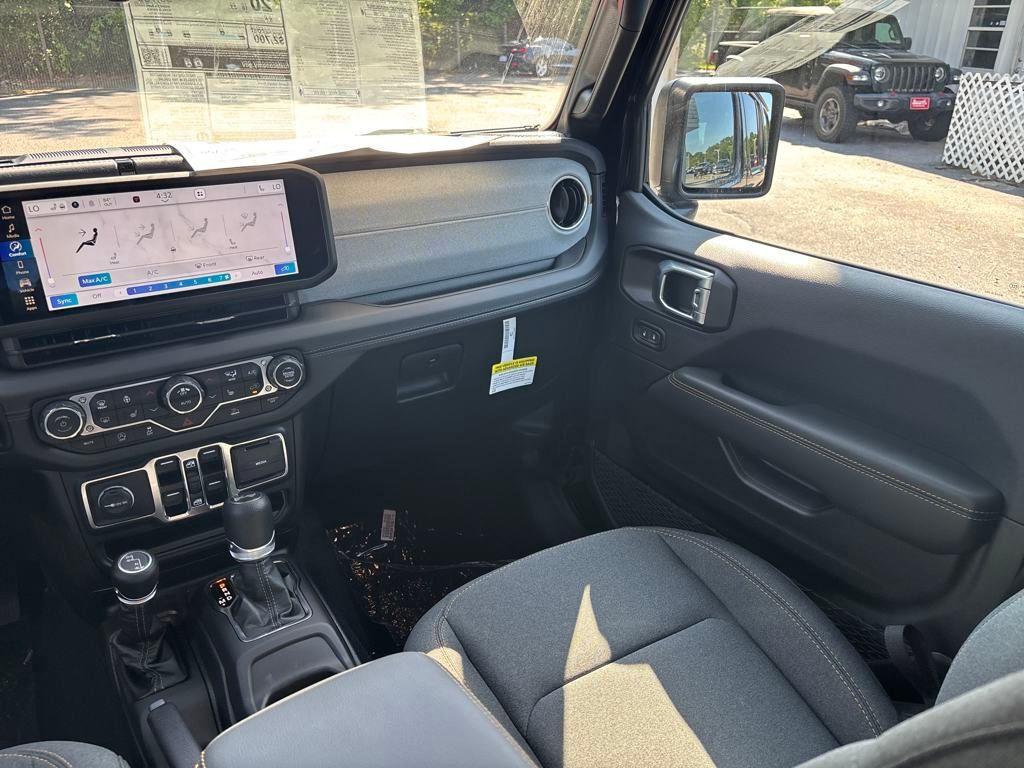 new 2024 Jeep Wrangler car, priced at $51,592