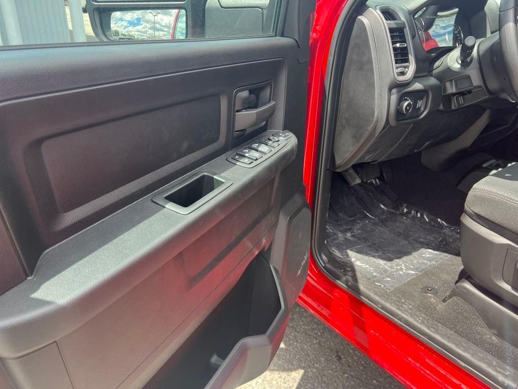 new 2024 Ram 3500 car, priced at $64,051