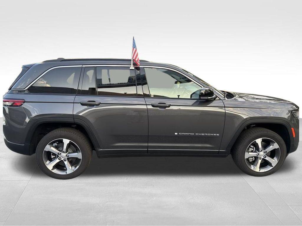 new 2024 Jeep Grand Cherokee 4xe car, priced at $43,625