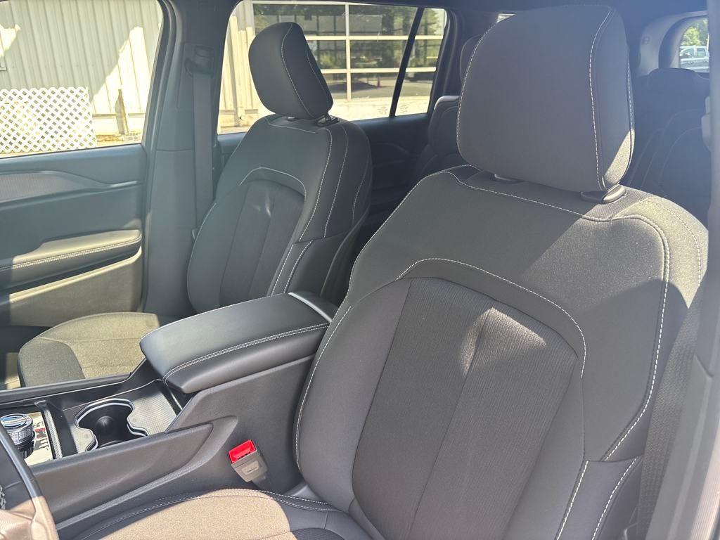 new 2025 Jeep Grand Cherokee L car, priced at $40,455