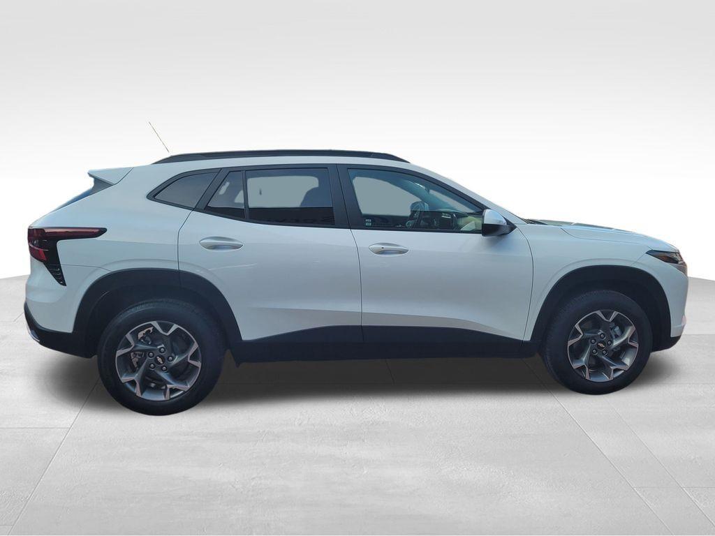 used 2025 Chevrolet Trax car