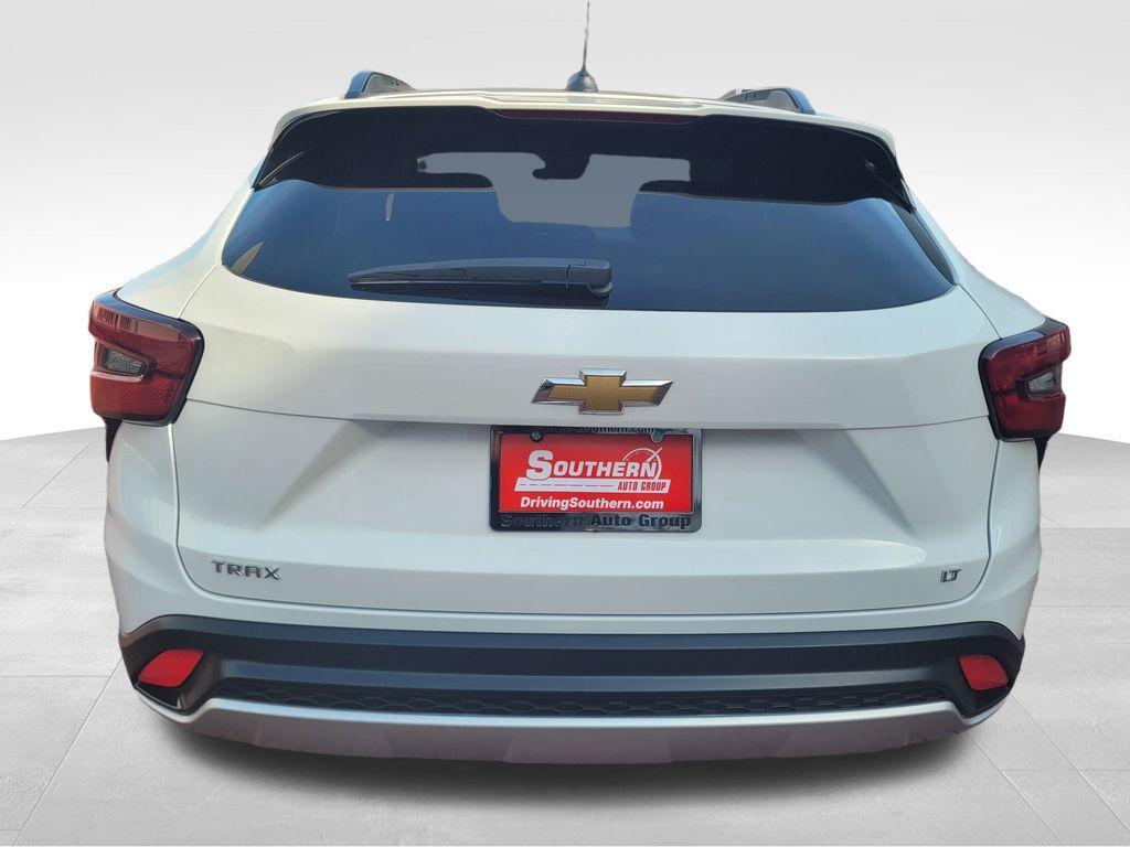 used 2025 Chevrolet Trax car