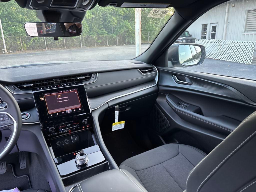 new 2024 Jeep Grand Cherokee 4xe car, priced at $50,570