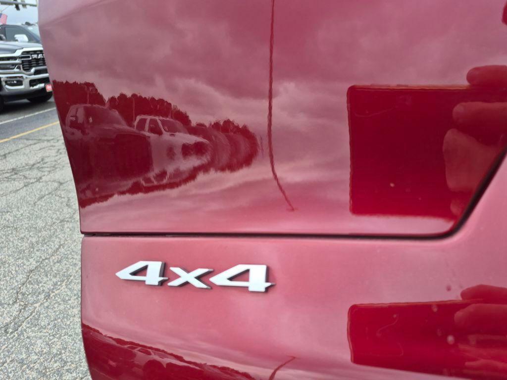 used 2024 Jeep Grand Cherokee L car, priced at $36,755