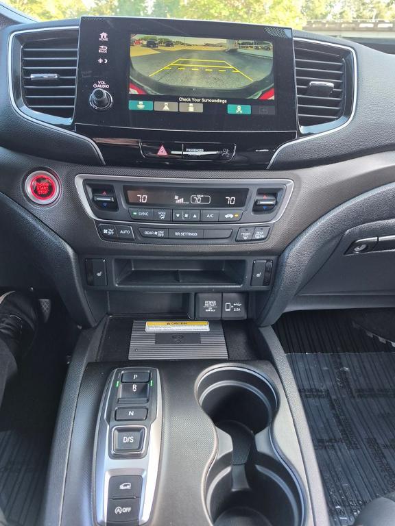 used 2022 Honda Passport car, priced at $31,234