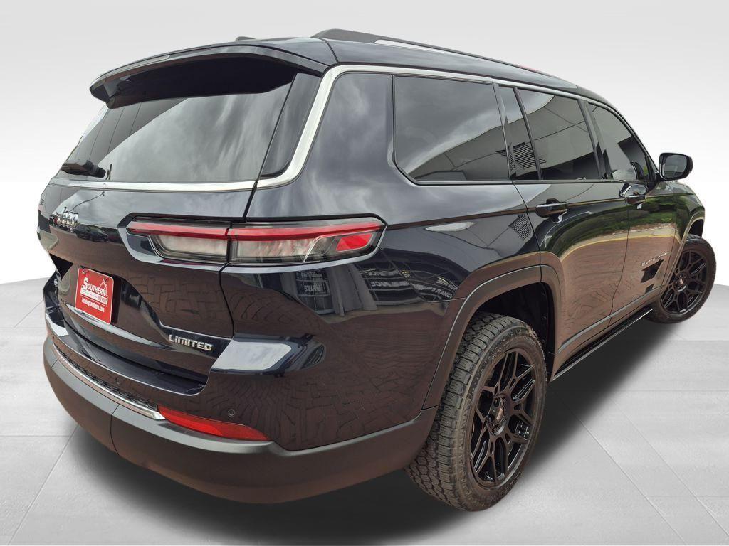 used 2024 Jeep Grand Cherokee L car, priced at $38,197