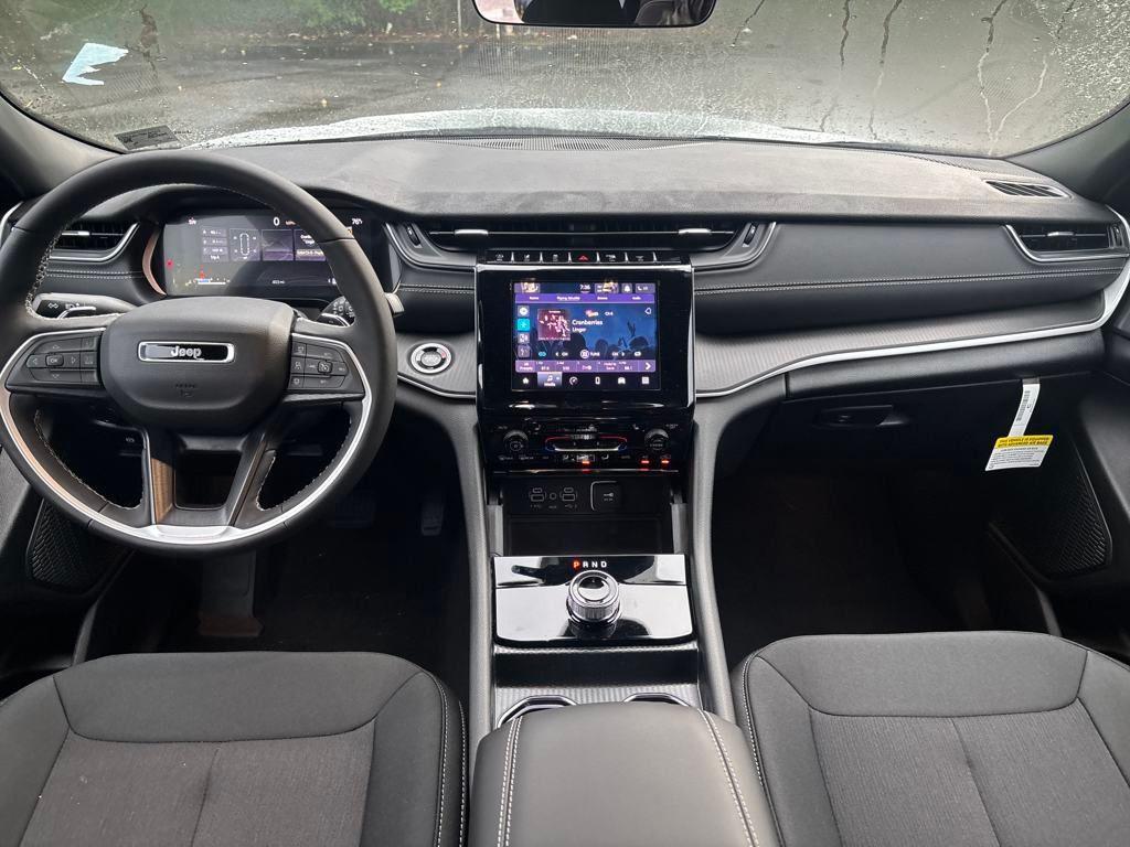 new 2025 Jeep Grand Cherokee L car, priced at $38,825