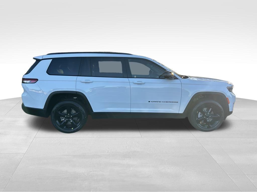 new 2025 Jeep Grand Cherokee L car, priced at $51,007