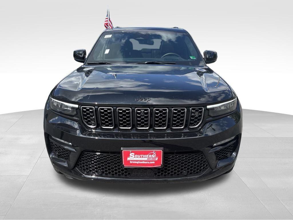 new 2025 Jeep Grand Cherokee car, priced at $67,021