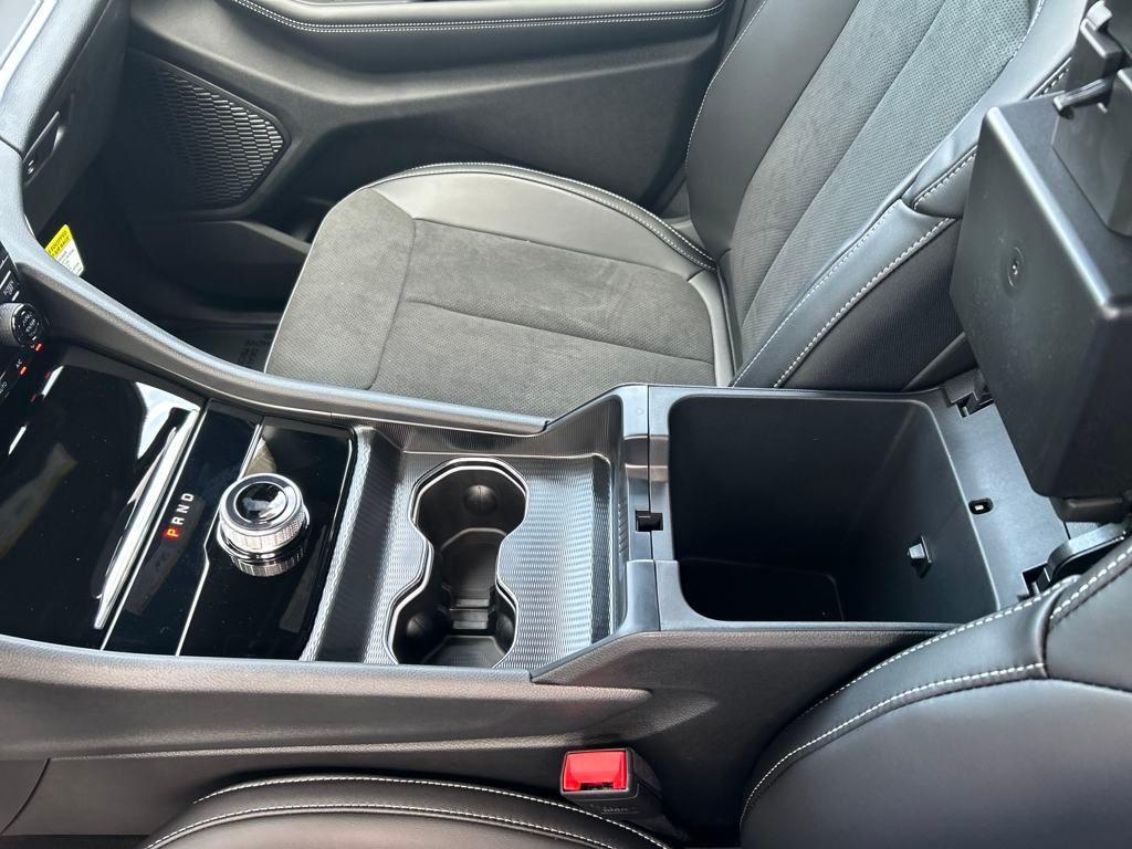 new 2025 Jeep Grand Cherokee car, priced at $37,335