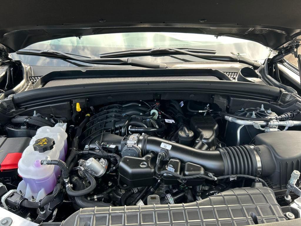 new 2025 Jeep Grand Cherokee car, priced at $37,335